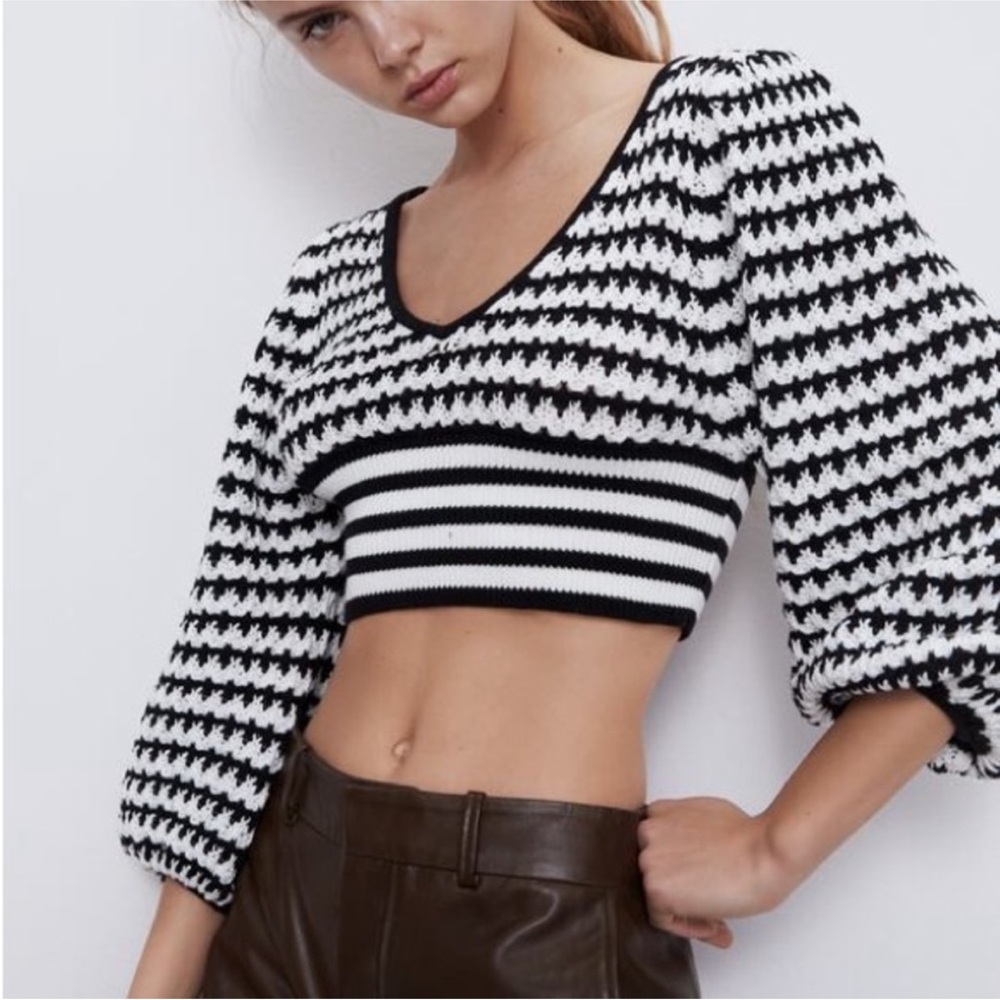 Zara striped Knit Crop Top crochet small white and black